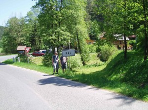 Víska Ráj vhodně navázala na naši diskuzi o křesťanské koncepci posmrtného života. Od filozofie jsme přešli k obědu.